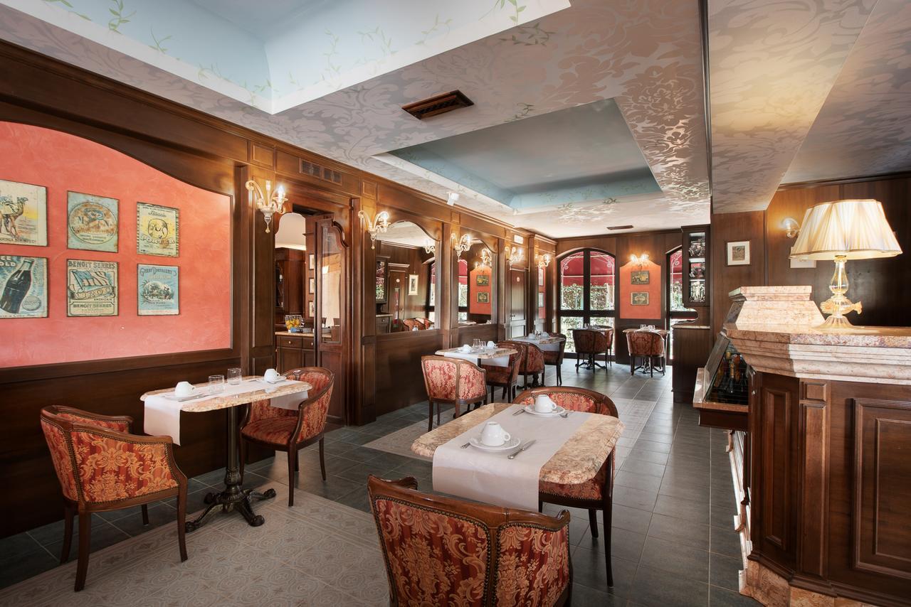 โฮเทล เรสซิเดนต์ ซานเกรโกริโอ Hotel ปีเอนซา ภายนอก รูปภาพ